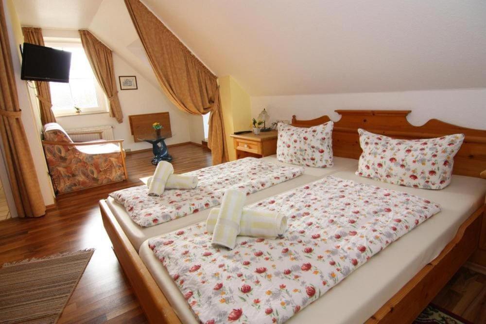 Appartementhaus Pinamar In Scharbeutz Exteriör bild